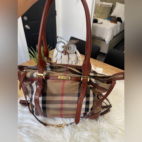 Burberry House Check Marta Dark Tan - Picture 3 of 16